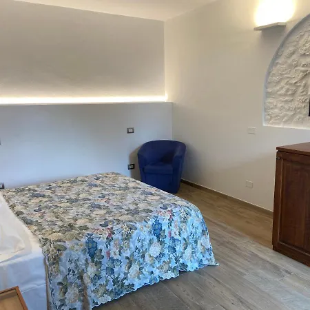 Casale Gregoriano And Bed & Breakfast 2*