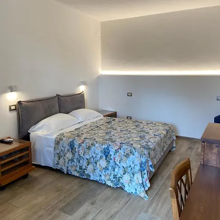 Casale Gregoriano And Bed and breakfast