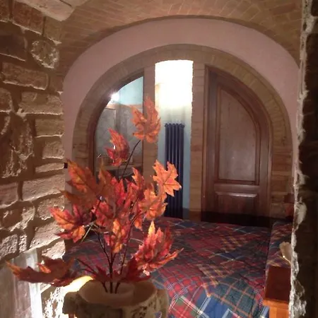 Casale Gregoriano And Bed and breakfast