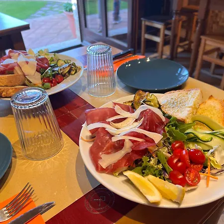 Casale Gregoriano And Bed & Breakfast 2*