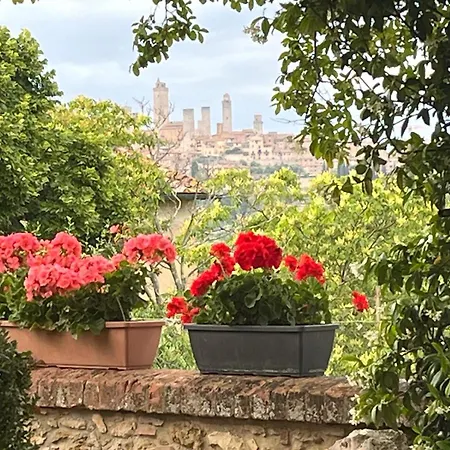 Casale Gregoriano And 2* San Gimignano