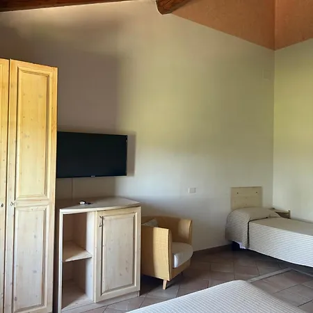 Casale Gregoriano 住宿加早餐酒店 圣吉米纳诺