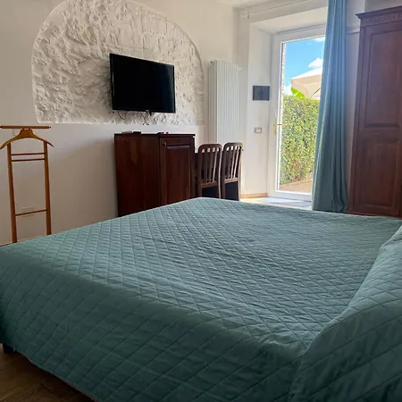 Casale Gregoriano 住宿加早餐酒店 圣吉米纳诺