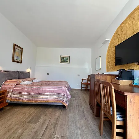 Casale Gregoriano 4*