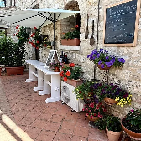 Casale Gregoriano Bed & Breakfast
