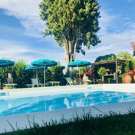 Casale Gregoriano And Bed and breakfast 2*