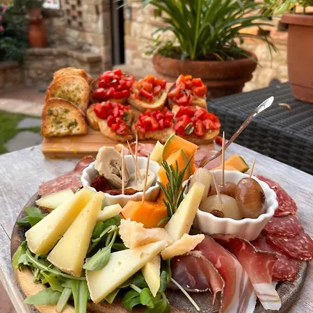 Casale Gregoriano And Bed & Breakfast