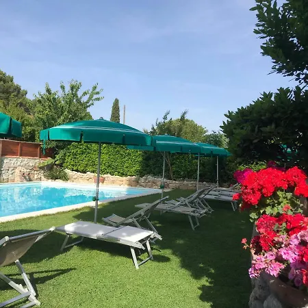 Casale Gregoriano And Bed & Breakfast 2*